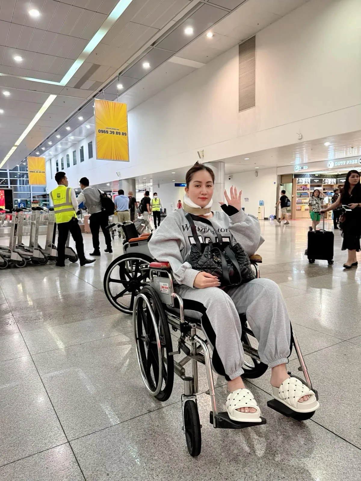 Diva Mỹ Linh đón con rể về Việt Nam ăn Tết, loạt nghệ sĩ công bố MV cho dịp Valentine - Ảnh 10.