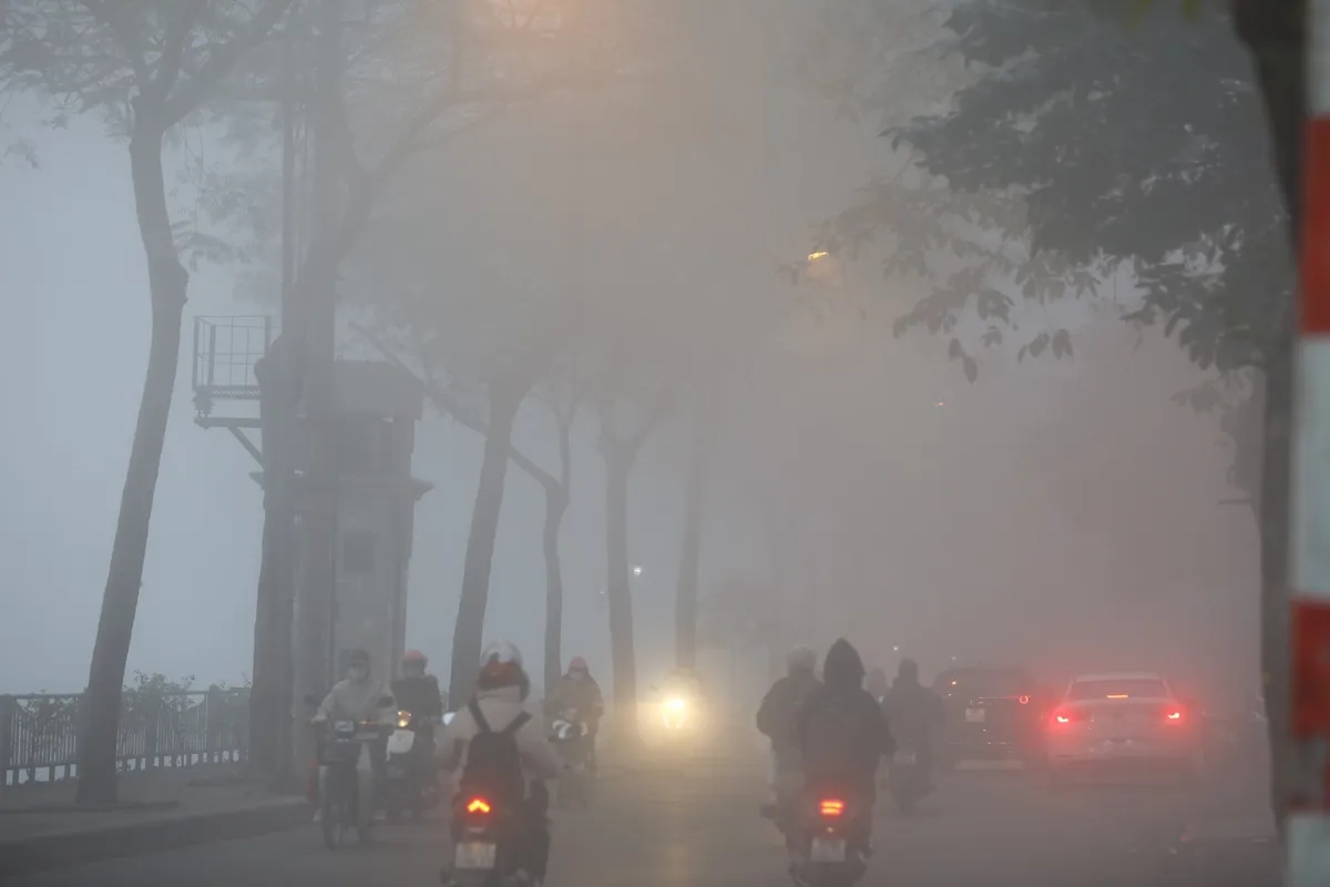 Vì sao Hà Nội mù mịt trong sương dày đặc? - Ảnh 7.
