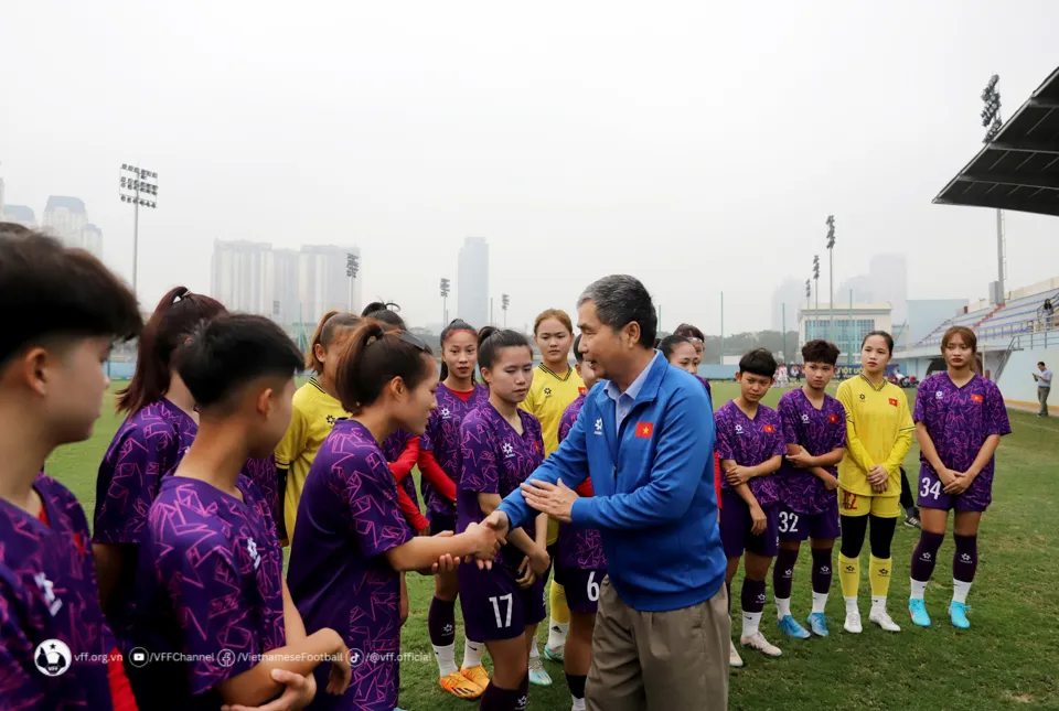 Liên đoàn bóng đá Việt Nam động viên U20 lên đường dự VCK U20 châu Á - Ảnh 2. Liên đoàn bóng đá Việt Nam động viên U20 lên đường dự VCK U20 châu Á - Ảnh 2.