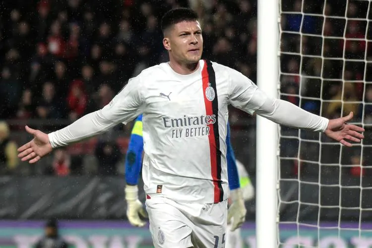 AC Milan và AS Roma giành quyền vào vòng 1/8 Europa League - Ảnh 1. AC Milan và AS Roma giành quyền vào vòng 1/8 Europa League - Ảnh 1.