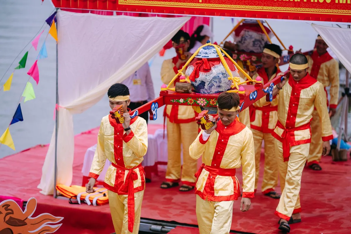 Độc đ&aacute;o Lễ hội di t&iacute;ch lịch sử ch&ugrave;a Hoằng Ph&uacute;c tại Quảng B&igrave;nh - Ảnh 3.