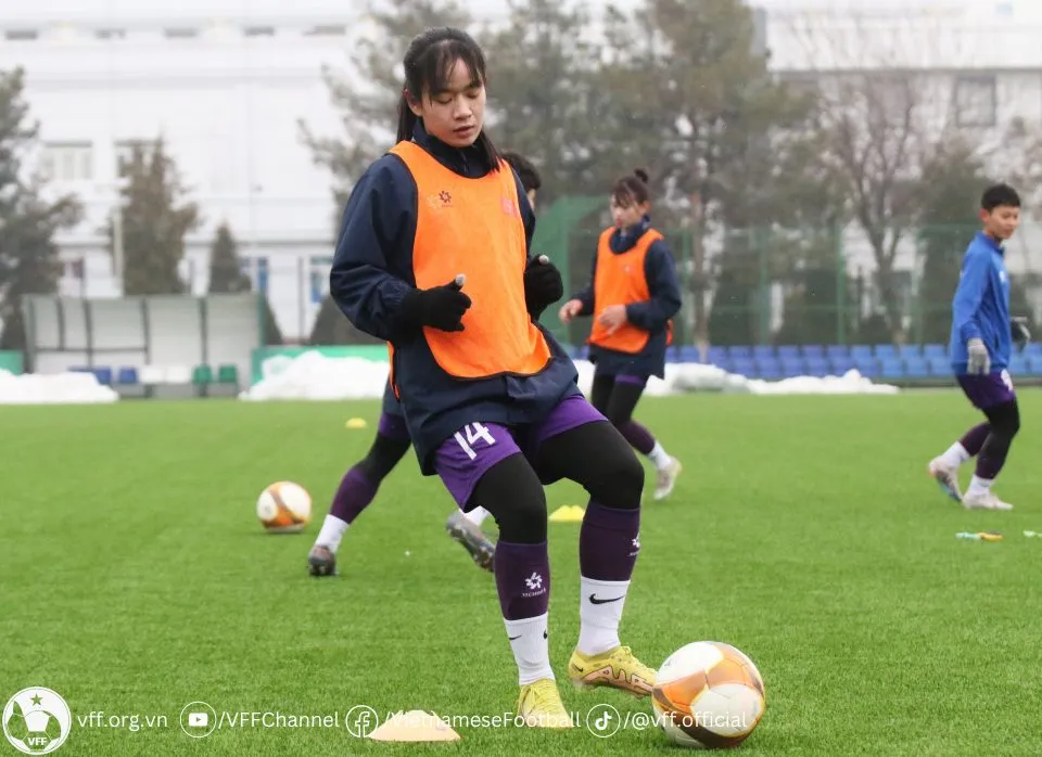 ĐT U20 nữ Việt Nam rút kinh nghiệm sau trận đấu với Uzbekistan - Ảnh 4. ĐT U20 nữ Việt Nam rút kinh nghiệm sau trận đấu với Uzbekistan - Ảnh 4.