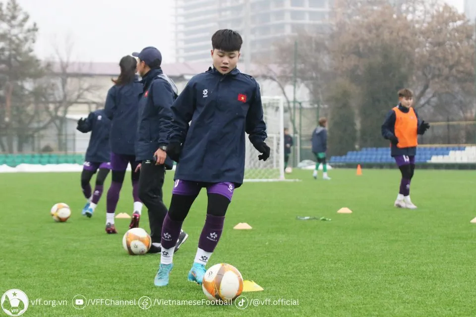 ĐT U20 nữ Việt Nam rút kinh nghiệm sau trận đấu với Uzbekistan - Ảnh 1. ĐT U20 nữ Việt Nam rút kinh nghiệm sau trận đấu với Uzbekistan - Ảnh 1.