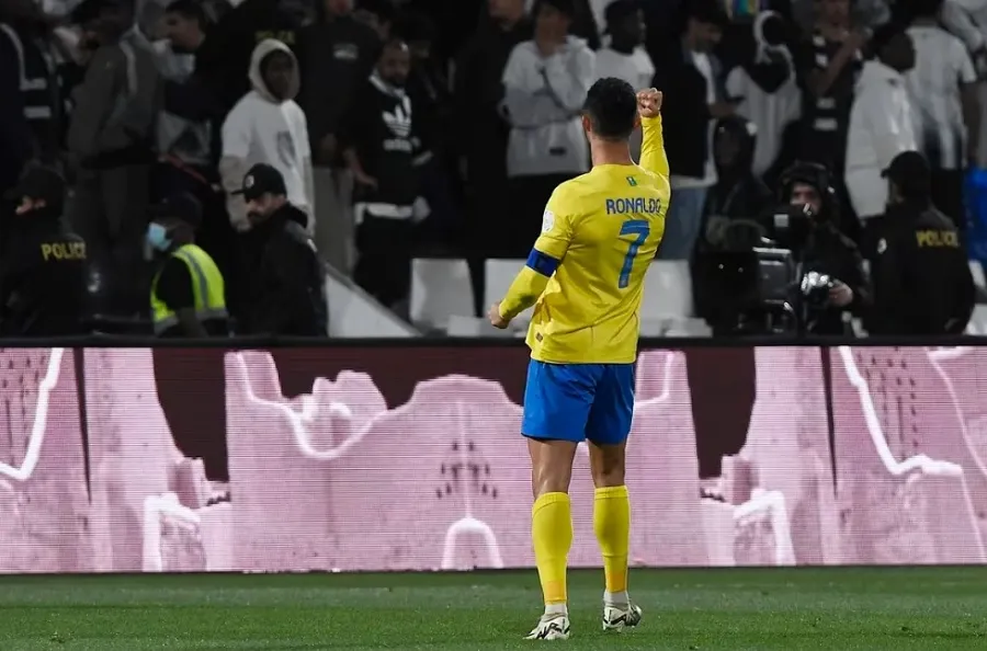 Ronaldo bị treo giò sau màn ăn mừng phản cảm - Ảnh 2. Ronaldo bị treo giò sau màn ăn mừng phản cảm - Ảnh 2.
