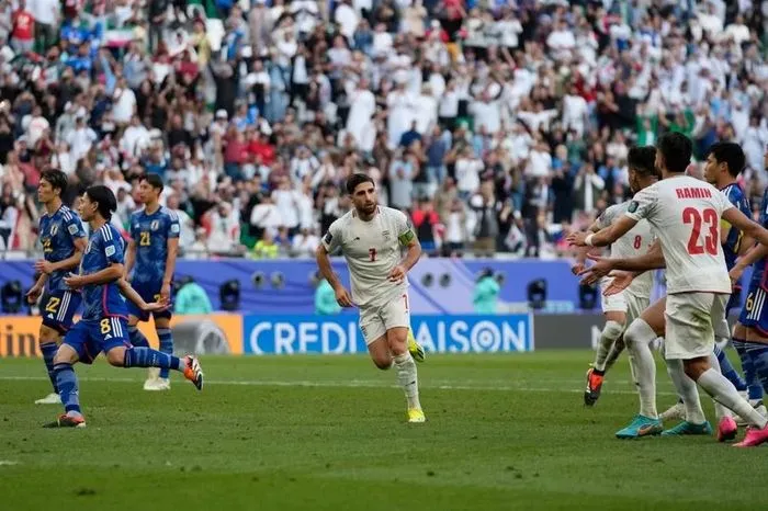 ĐT Iran 2-1 ĐT Nhật Bản: Iran thắng kịch tính trước Nhật Bản - Ảnh 3. ĐT Iran 2-1 ĐT Nhật Bản: Iran thắng kịch tính trước Nhật Bản - Ảnh 3.