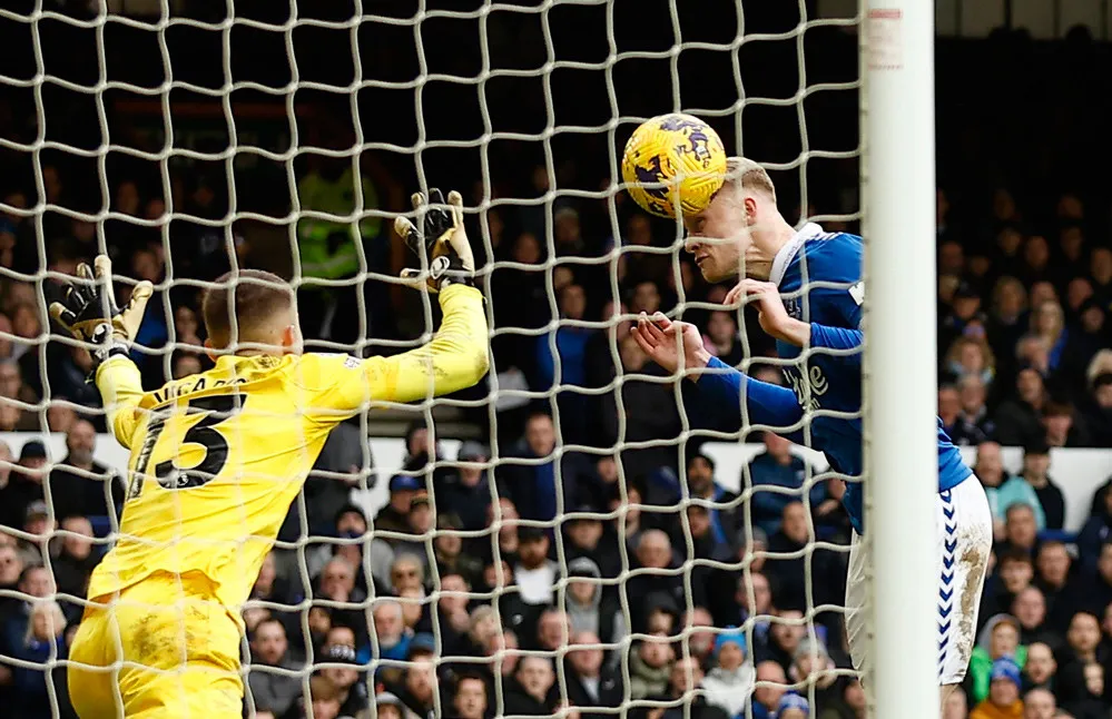 Tottenham đánh rơi chiến thắng trước Everton - Ảnh 3. Tottenham đánh rơi chiến thắng trước Everton - Ảnh 3.