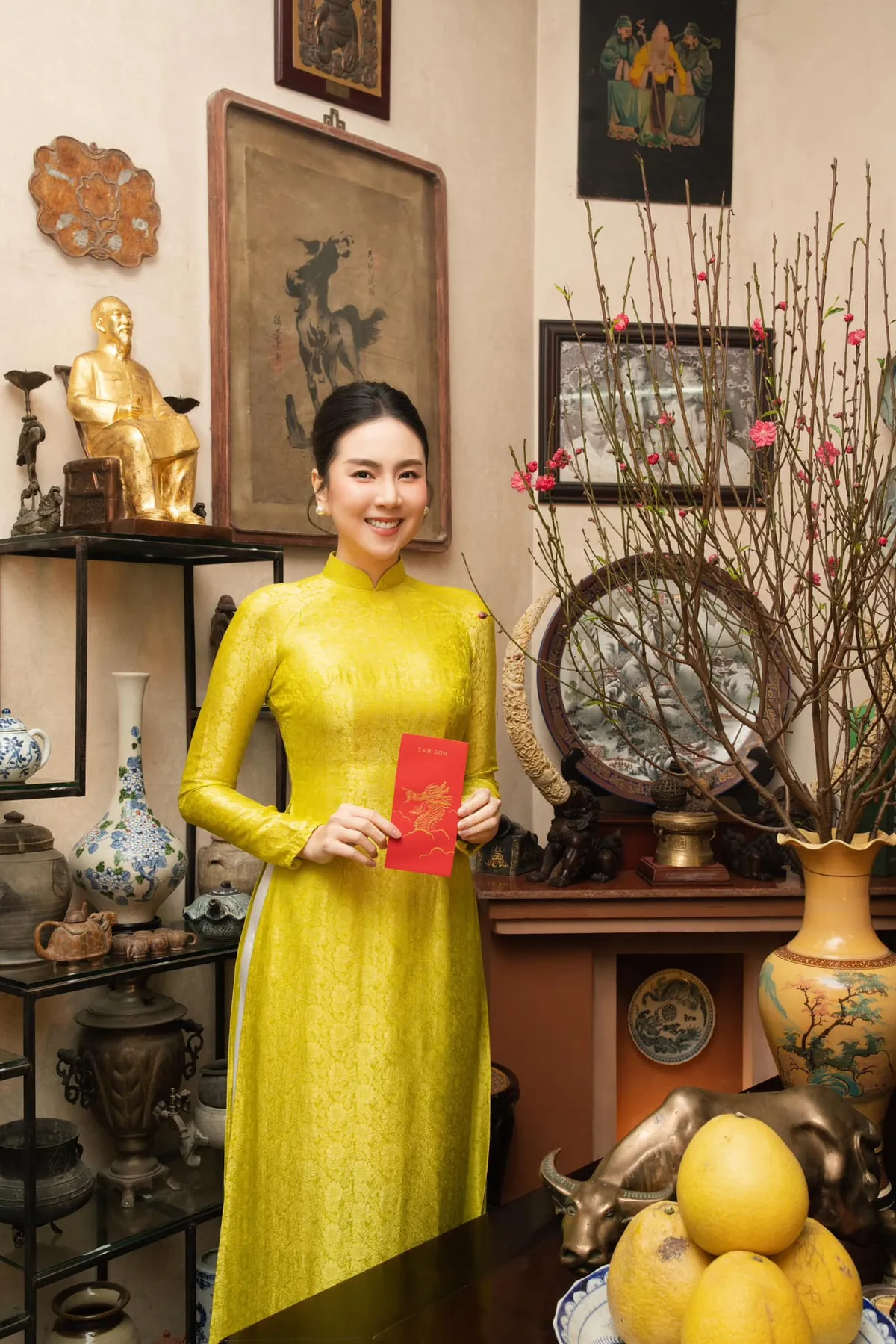 Sao Việt tất bật trang ho&agrave;ng nh&agrave; cửa đ&oacute;n Tết, Quỳnh Nga ch&uacute;c mừng d&agrave;n Chị đẹp - Ảnh 7.