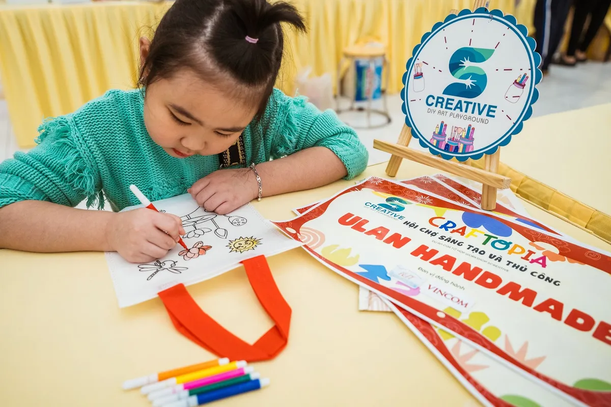 Trải nghiệm vườn Xu&acirc;n Hạnh ph&uacute;c bốn phương lần đầu ti&ecirc;n xuất hiện tại Vincom - Ảnh 7.