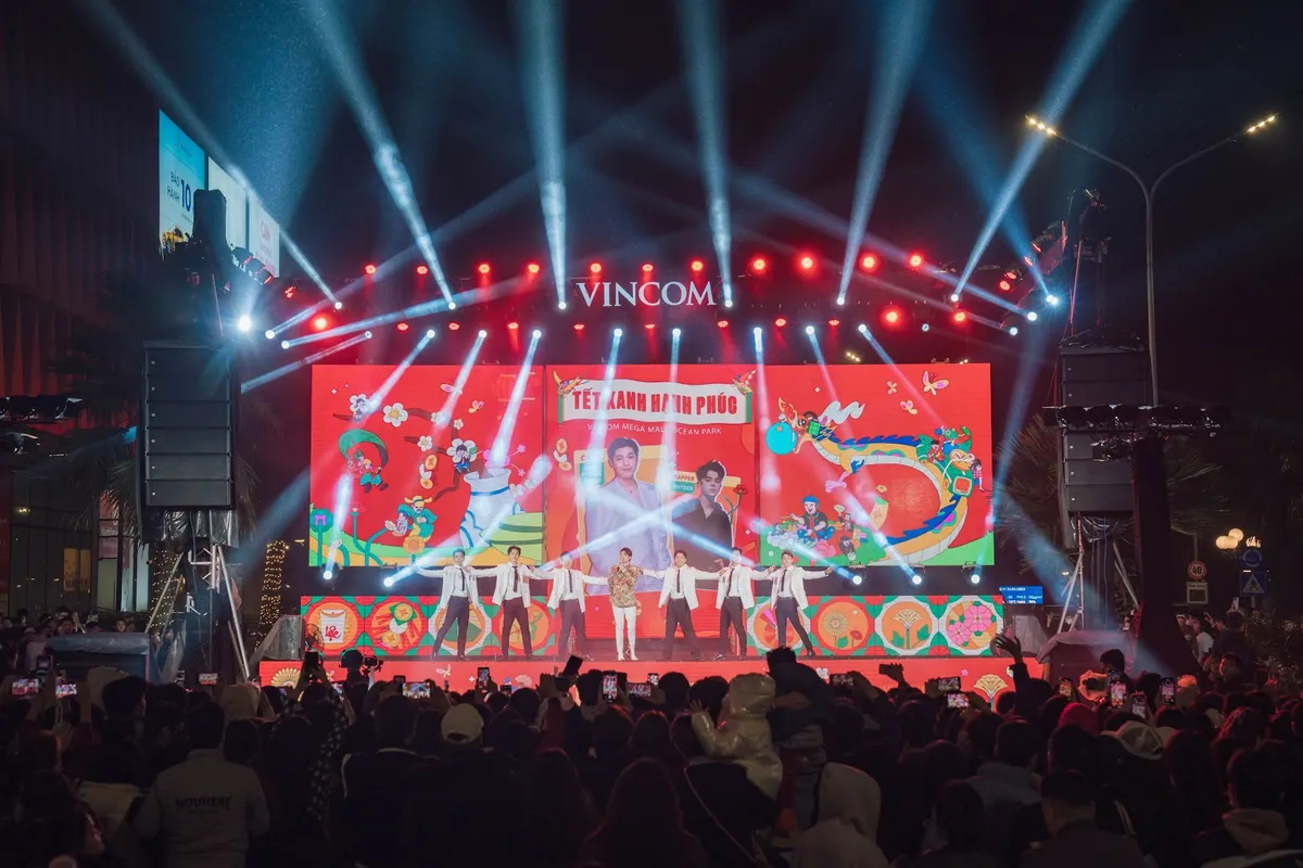 Trải nghiệm vườn Xu&acirc;n Hạnh ph&uacute;c bốn phương lần đầu ti&ecirc;n xuất hiện tại Vincom - Ảnh 8.