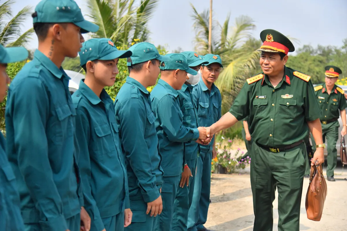 Kiểm tra công tác trực Tết Nguyên đán trên tuyến biên giới Giang Thành - Ảnh 4.