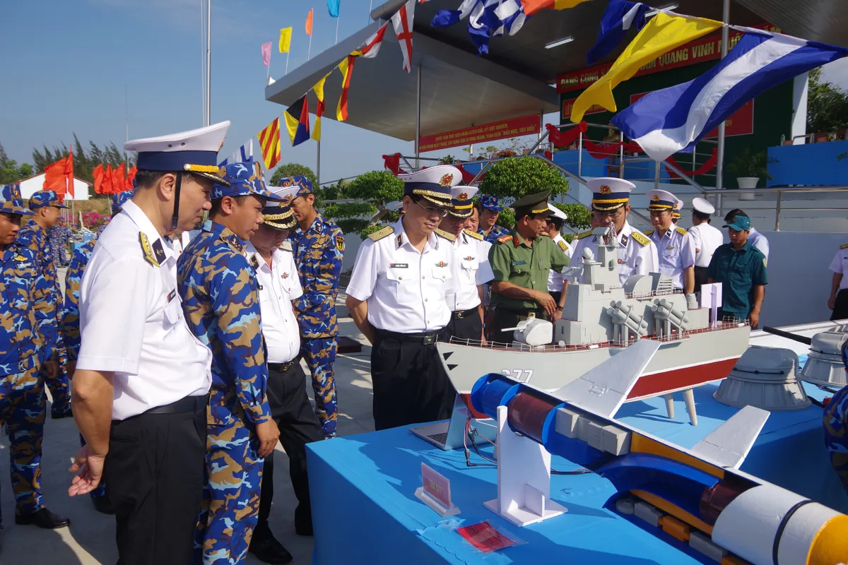 Hải quân phát động phong trào thi đua đột kích chào mừng 70 năm Chiến thắng Điện Biên Phủ - Ảnh 4.