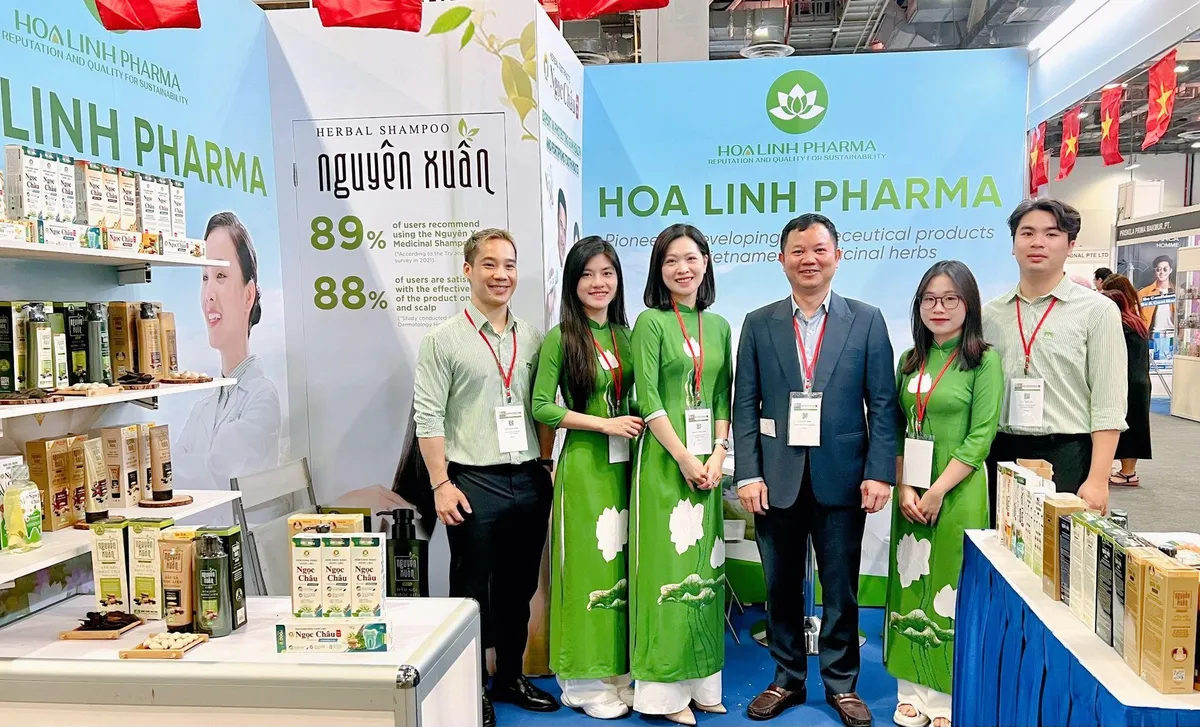 Dược phẩm Hoa Linh quảng bá thương hiệu Việt tại triển lãm Beauty Asia 2024, Singapore - Ảnh 1.