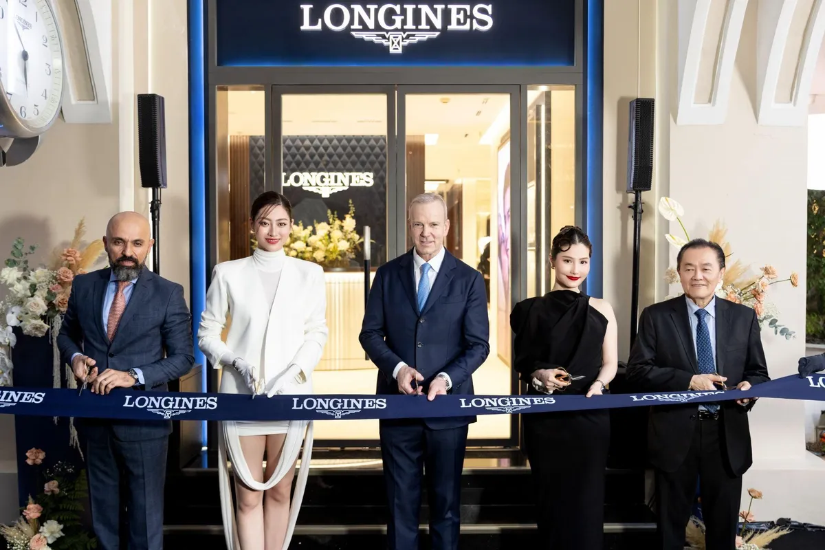 Chiêm ngưỡng dòng chảy lịch sử hơn 190 năm của Longines tại phòng trưng bày mới - Ảnh 1.