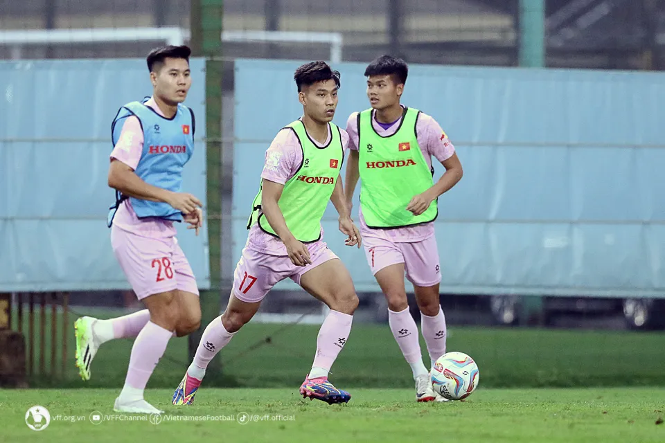 C&ocirc;ng Phượng t&aacute;i ph&aacute;t chấn thương, Việt Anh tin v&agrave;o sức mạnh tập thể của ĐT Việt Nam - Ảnh 7.