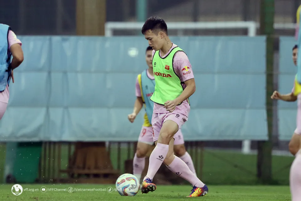 C&ocirc;ng Phượng t&aacute;i ph&aacute;t chấn thương, Việt Anh tin v&agrave;o sức mạnh tập thể của ĐT Việt Nam - Ảnh 1.