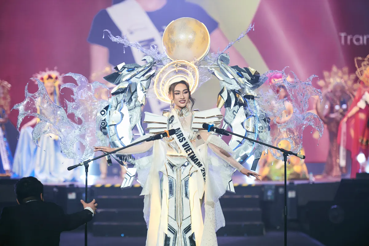 Mrs International Global 2024: Đại diện Việt Nam gi&agrave;nh danh hiệu Hoa hậu Đại sứ  - Ảnh 1.
