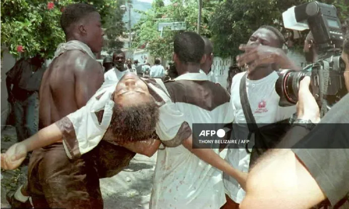 Paris sơ tán hơn 170 công dân Pháp khỏi Haiti - Ảnh 1.