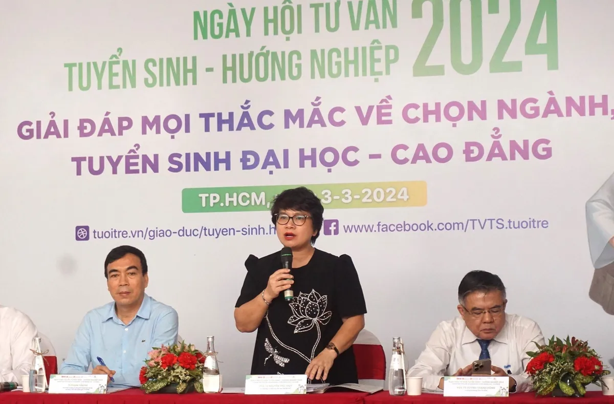 Đăng ký xét tuyển đại học: Thí sinh nên xếp các ngành yêu thích nhất lên trên - Ảnh 1.