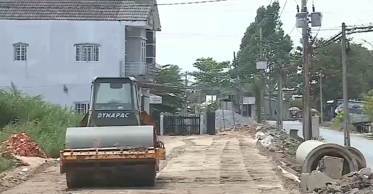 TP Cần Thơ: Người dân khổ sở vì bụi đường  - Ảnh 4.