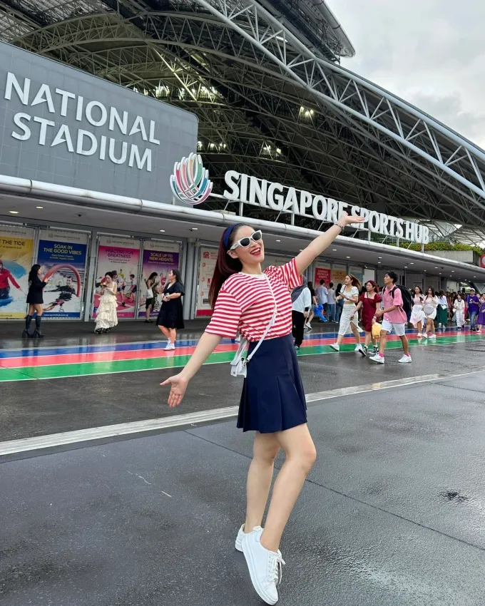 Hàng loạt sao Việt sang Singapore xem concert của Taylor Swift - Ảnh 5.