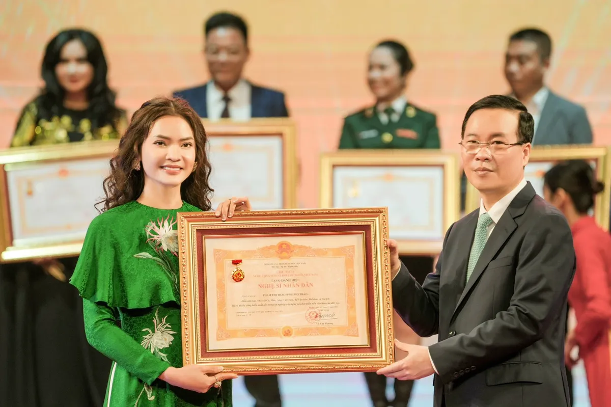 Sao mai Phương Thảo: NSND là dấu mốc cao quý và thiêng liêng - Ảnh 1.