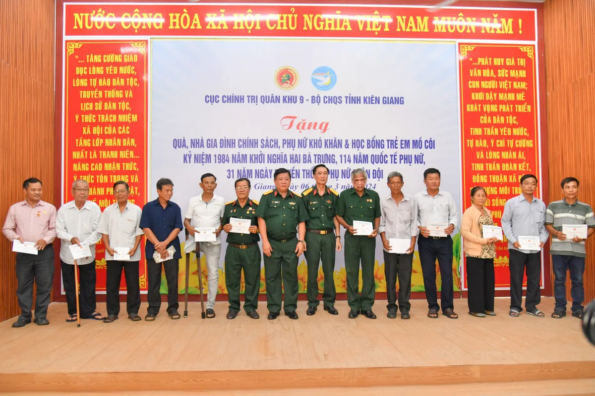 Kiên Giang: Trồng 1000 cây xanh tại Khu di tích Lịch sử - Thắng cảnh Quốc gia Ba Hòn - Ảnh 9.