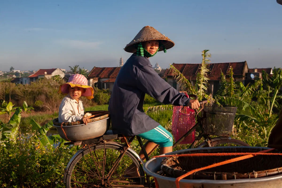 Thiêng liêng tình mẫu tử qua bộ ảnh Mẹ yêu con - Ảnh 24.