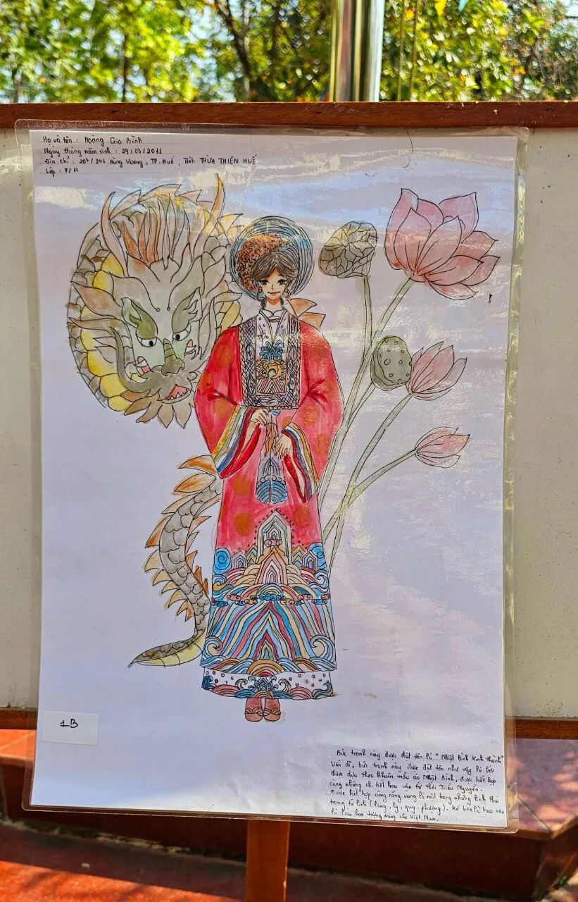 Học sinh Trường Trung học Cơ sở Chu Văn An- Th&agrave;nh phố Huế tham gia cuộc thi vẽ về &Aacute;o d&agrave;i truyền thống - Ảnh 4.
