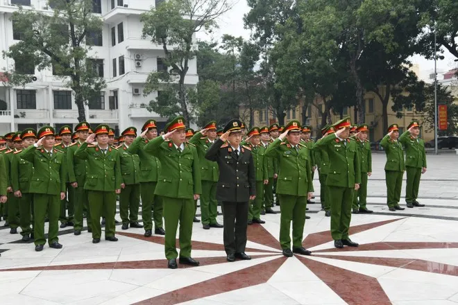 Cán bộ, chiến sĩ công an thề đấu tranh không khoan nhượng với tội phạm ma túy - Ảnh 2.