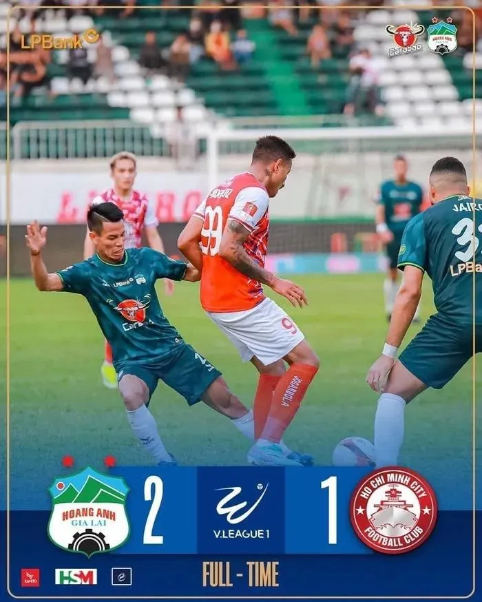 Vòng 13 V.League 2023/24 | Hoàng Anh Gia Lai thắng trận thứ 2 liên tiếp - Ảnh 3. Vòng 13 V.League 2023/24 | Hoàng Anh Gia Lai thắng trận thứ 2 liên tiếp - Ảnh 3.