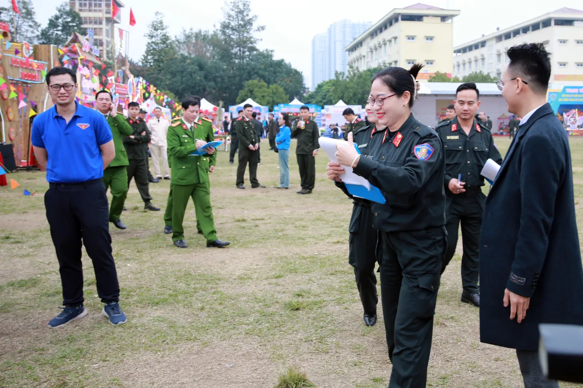 Sôi nổi hoạt động chào mừng kỷ niệm 50 năm Ngày truyền thống lực lượng CSCĐ - Ảnh 26.