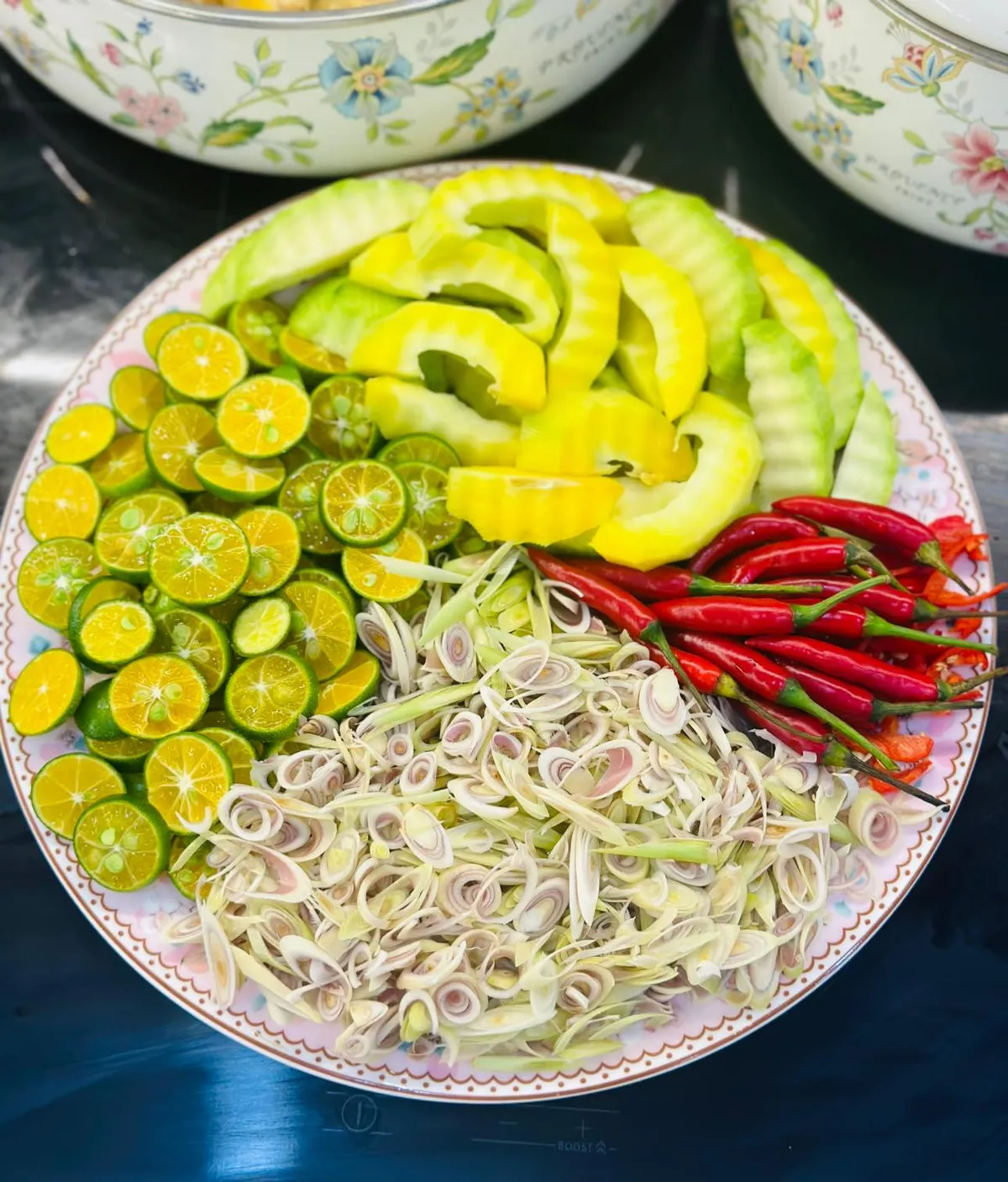 C&aacute;ch l&agrave;m ch&acirc;n g&agrave; sả tắc si&ecirc;u ngon  - Ảnh 2.