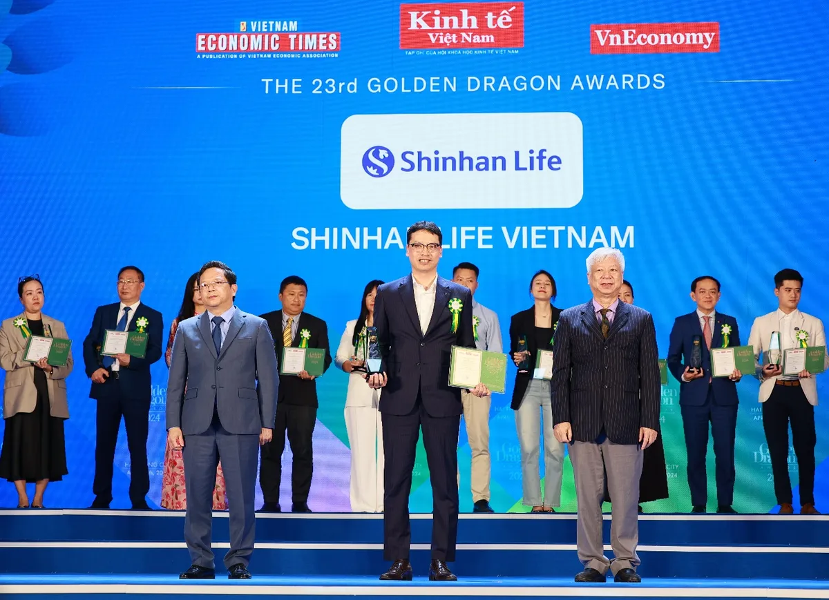 Shinhan Life Việt Nam nhận giải thưởng Rồng V&agrave;ng 2024 - Ảnh 1.