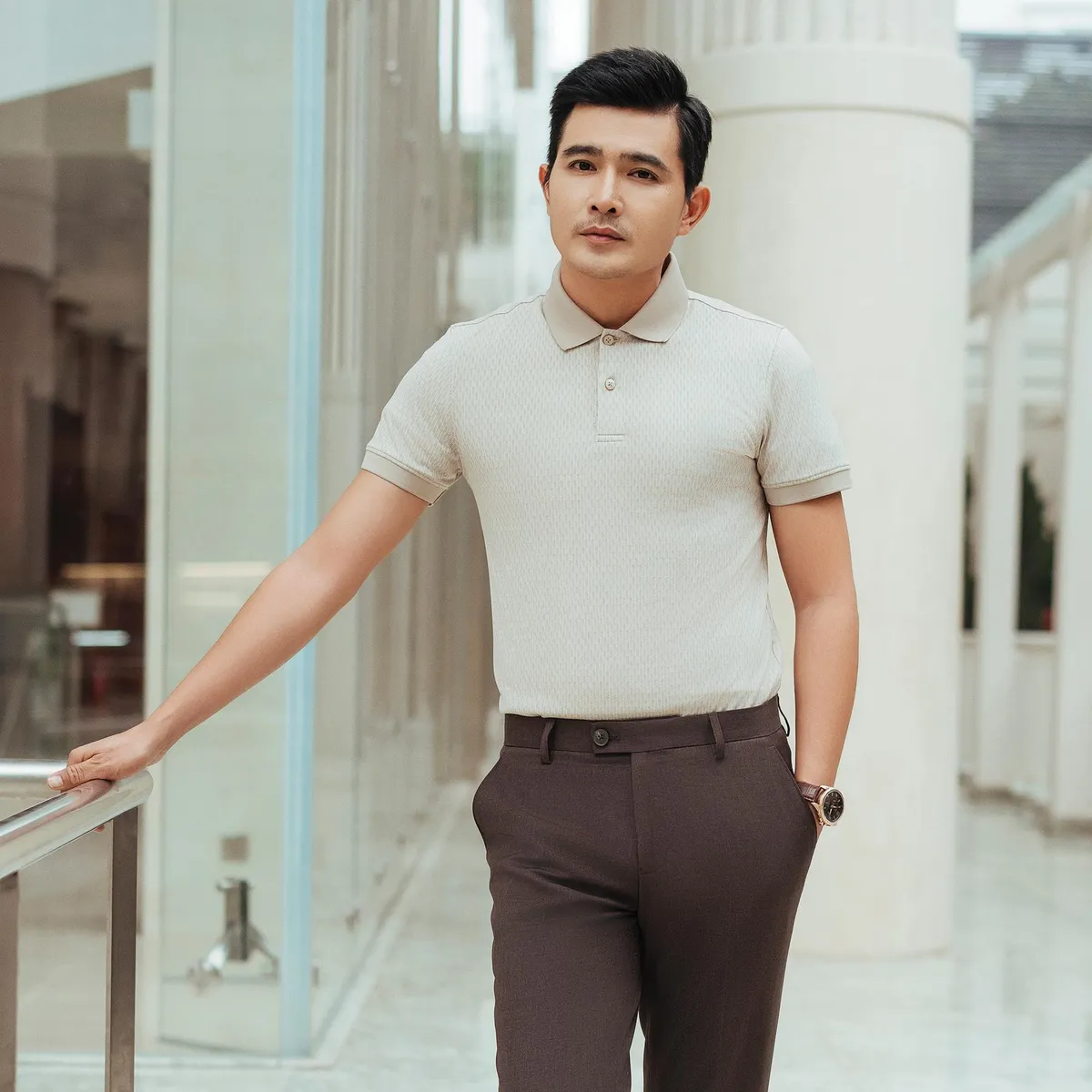 Ph&aacute;t hiện th&ecirc;m &ldquo;nghề tay tr&aacute;i ấn tượng của Quang Sự trong BST Caluci &ldquo;The Light - Ảnh 3.