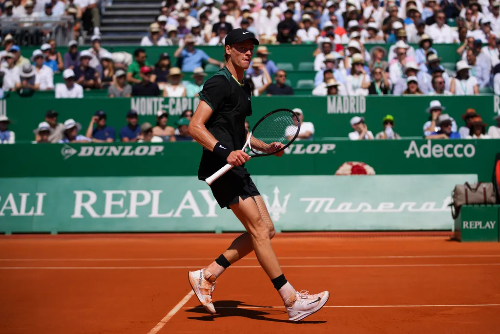 Stefanos Tsitsipas lần thứ 3 vào chung kết Monte Carlo Masters - Ảnh 2. Stefanos Tsitsipas lần thứ 3 vào chung kết Monte Carlo Masters - Ảnh 2.