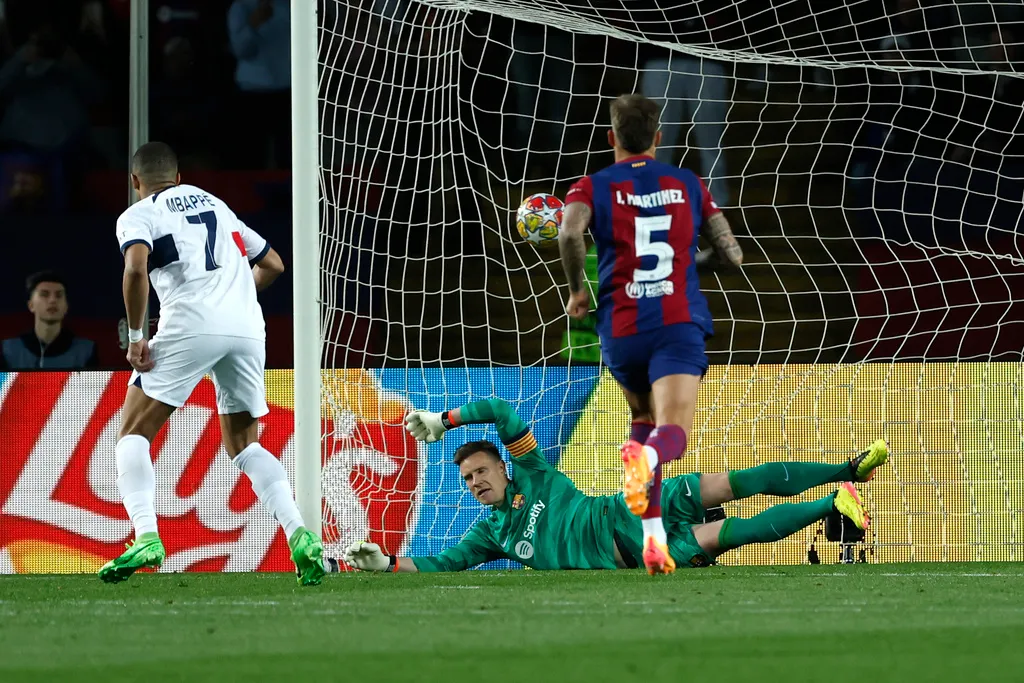 Paris Saint Germain và Dortmund vào bán kết UEFA Champions League - Ảnh 4. Paris Saint Germain và Dortmund vào bán kết UEFA Champions League - Ảnh 4.