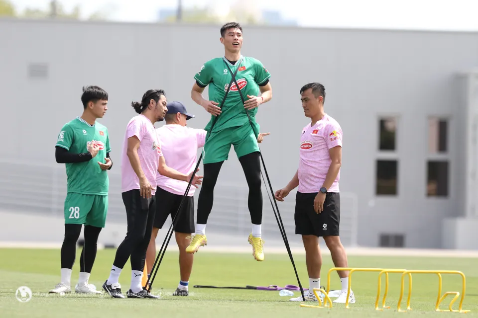Thủ môn Quan Văn Chuẩn (ĐT U23 Việt Nam): Toàn đội sẵn sàng cho trận đấu - Ảnh 2. Thủ môn Quan Văn Chuẩn (ĐT U23 Việt Nam): Toàn đội sẵn sàng cho trận đấu - Ảnh 2.