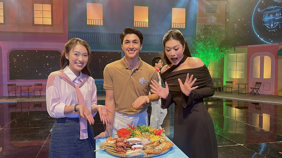 Hoa hậu Thi&ecirc;n &Acirc;n chia sẻ m&oacute;n ăn tuổi thơ trong Qu&aacute;n quen ch&iacute;nh gốc - Ảnh 9.