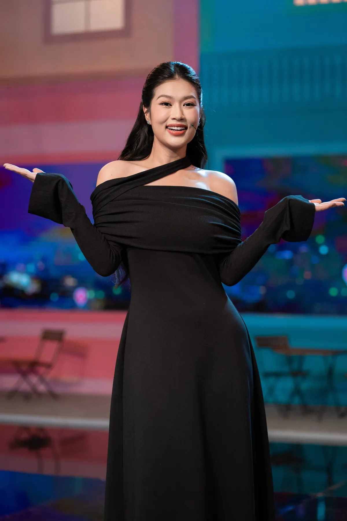 Hoa hậu Thi&ecirc;n &Acirc;n chia sẻ m&oacute;n ăn tuổi thơ trong Qu&aacute;n quen ch&iacute;nh gốc - Ảnh 5.