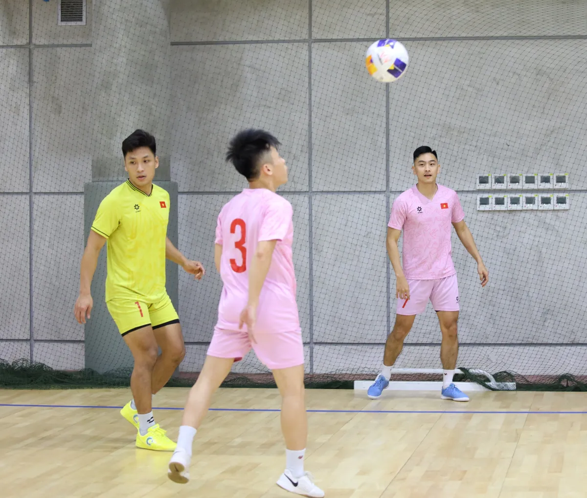 ĐT futsal Việt Nam phục hồi, chuẩn cho trận đấu với ĐT futsal Thái Lan - Ảnh 1.