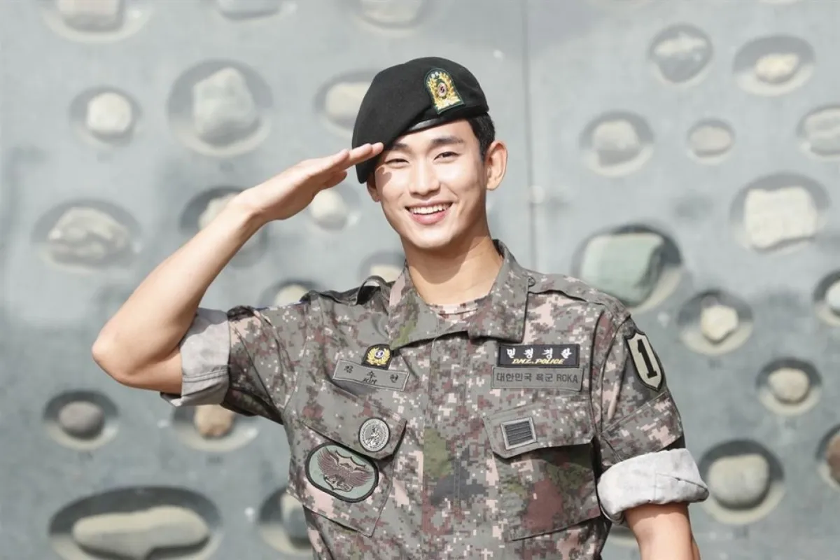 Kim Soo Hyun - Tài tử hạng A và quá khứ nỗ lực ít ai biết - Ảnh 3.