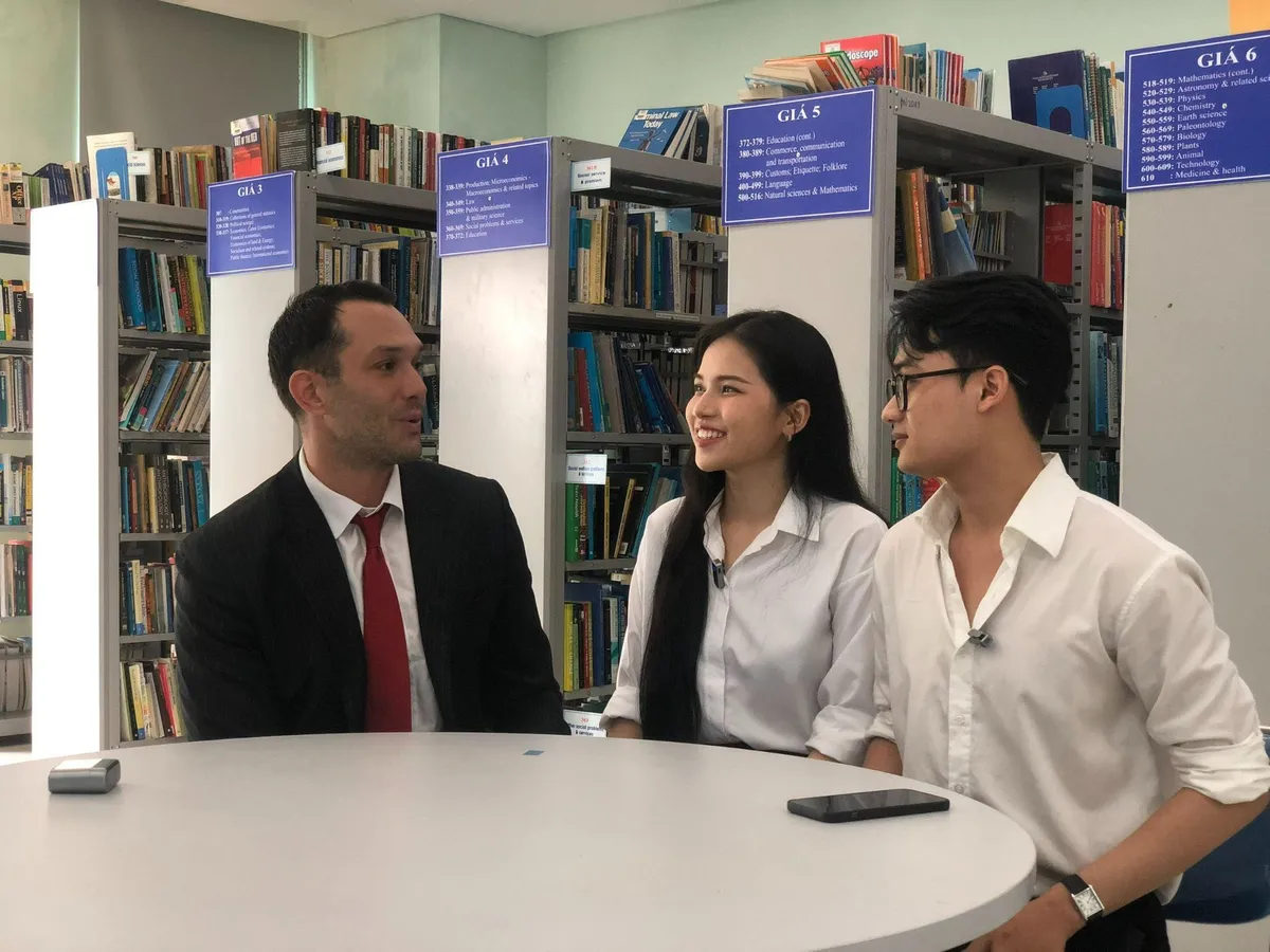 Hoa kh&ocirc;i Huỳnh Nguyễn Yến Nhi: H&atilde;y tự tin v&agrave; kh&ocirc;ng ngại mắc lỗi - Ảnh 1.