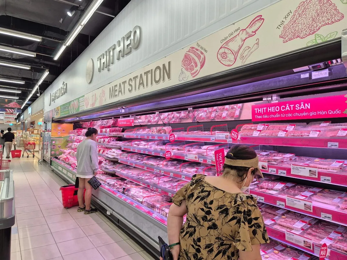 Si&ecirc;u thị LOTTE Mart triển khai h&agrave;ng loạt chương tr&igrave;nh khuyến mại lớn mừng Đại lễ - Ảnh 2.