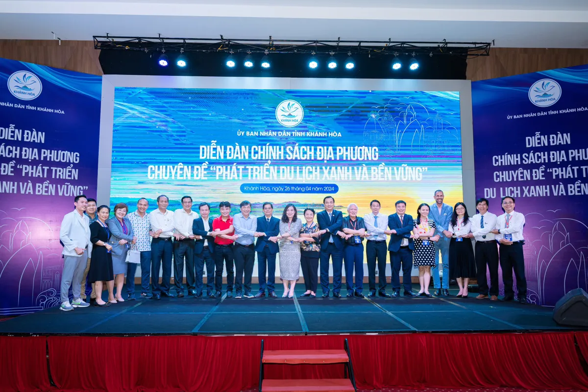 Phát triển du lịch xanh và bền vững: “Đừng để đời cha ăn mặn, đời con khát nước” - Ảnh 7.