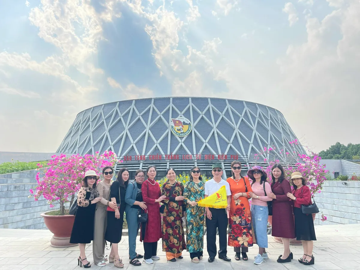 Điện Biên: Các điểm di tích đón hơn 11.000 lượt khách ngày đầu nghỉ lễ - Ảnh 4.