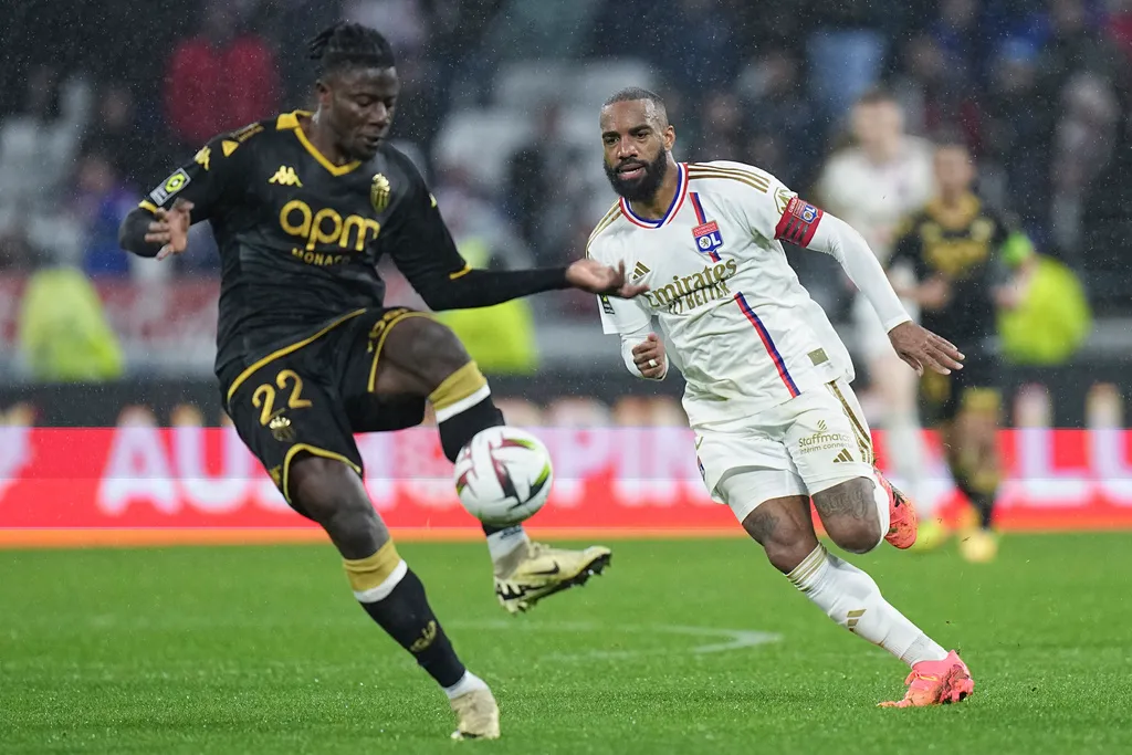 Monaco thua trận, Paris Saint Germain chính thức vô địch Ligue 1 2023/24 - Ảnh 2. Monaco thua trận, Paris Saint Germain chính thức vô địch Ligue 1 2023/24 - Ảnh 2.