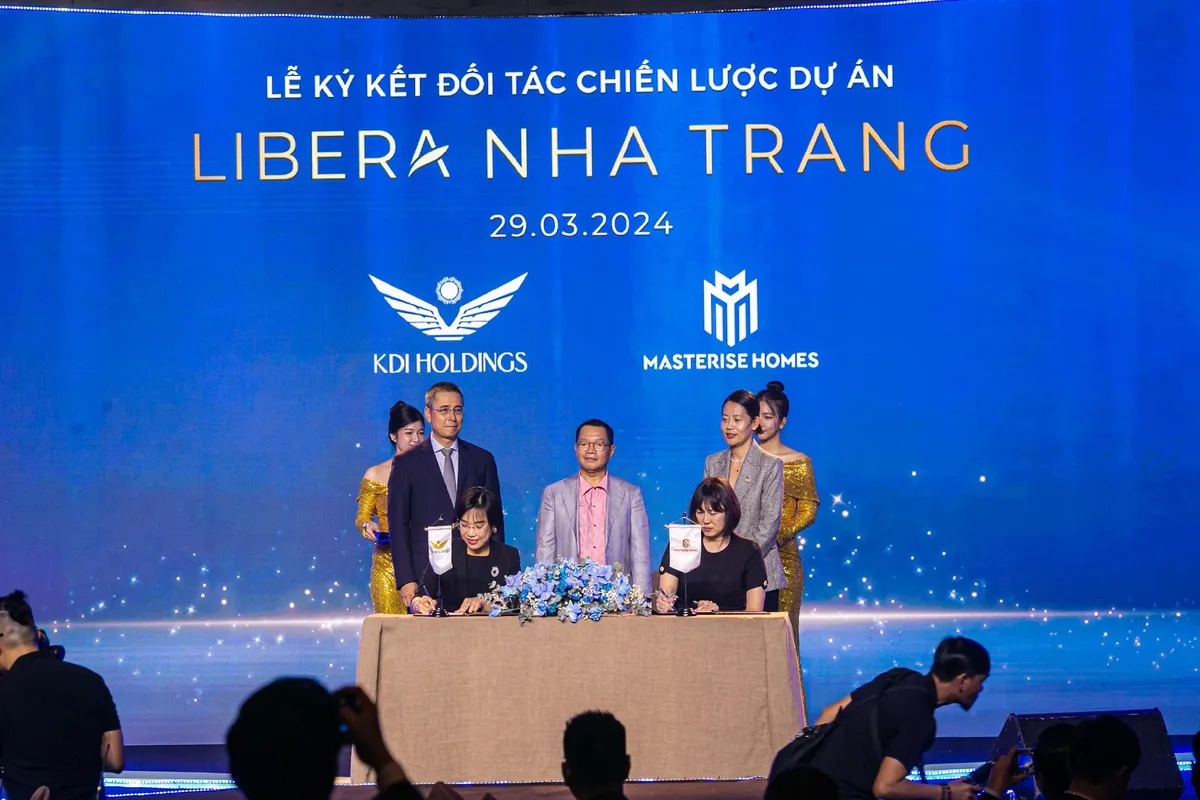 KDI Holdings v&agrave; Masterise Homes k&yacute; kết ph&aacute;t triển căn hộ biển Flex Home - Ảnh 1.