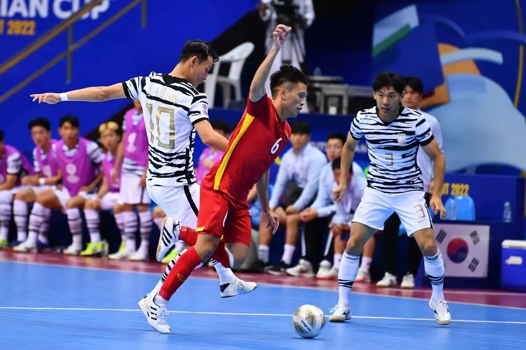 ĐT Futsal Việt Nam hướng tới huy chương đầu tiên tại đấu trường châu Á - Ảnh 2. ĐT Futsal Việt Nam hướng tới huy chương đầu tiên tại đấu trường châu Á - Ảnh 2.