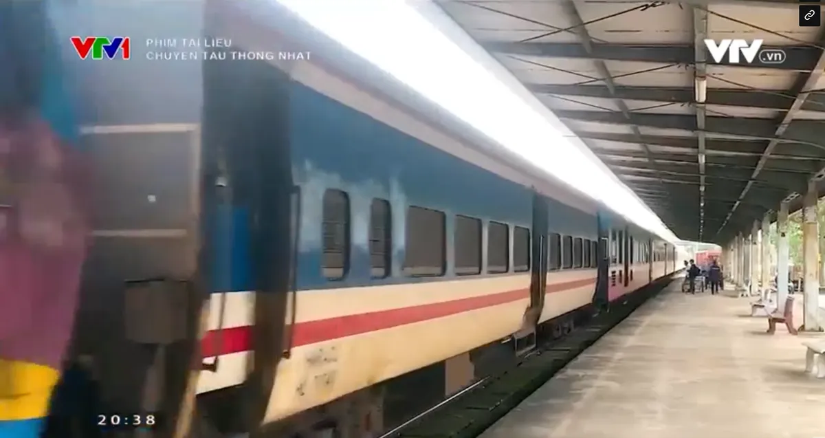 Phim t&agrave;i liệu Chuyến t&agrave;u thống nhất - Những c&acirc;u chuyện b&igrave;nh dị, x&uacute;c động - Ảnh 1.