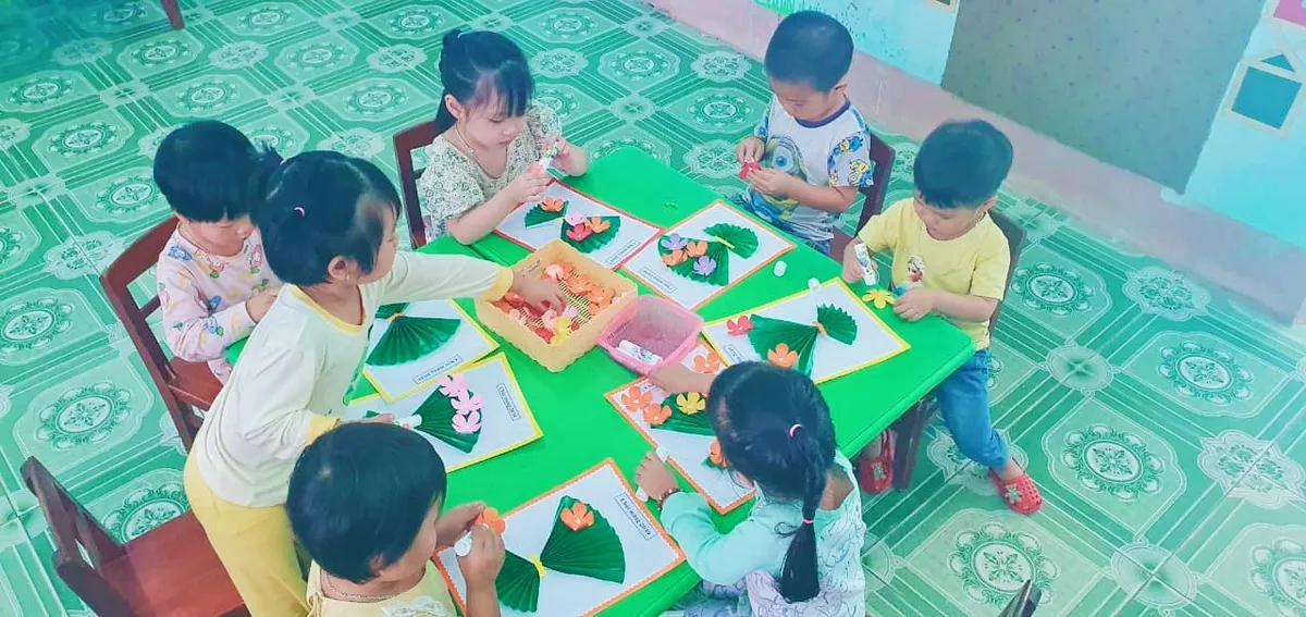 Cần 32.000 tỷ đồng và 55.416 biên chế giáo viên  phục vụ phổ cập  giáo dục mầm non  - Ảnh 2.
